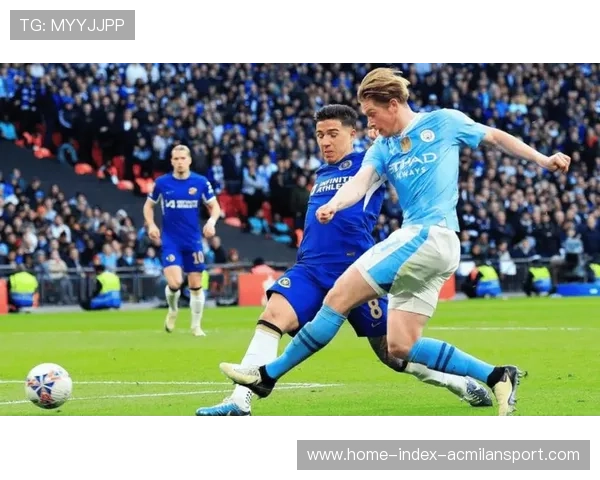 曼城德布劳内脚后跟传球助攻破门